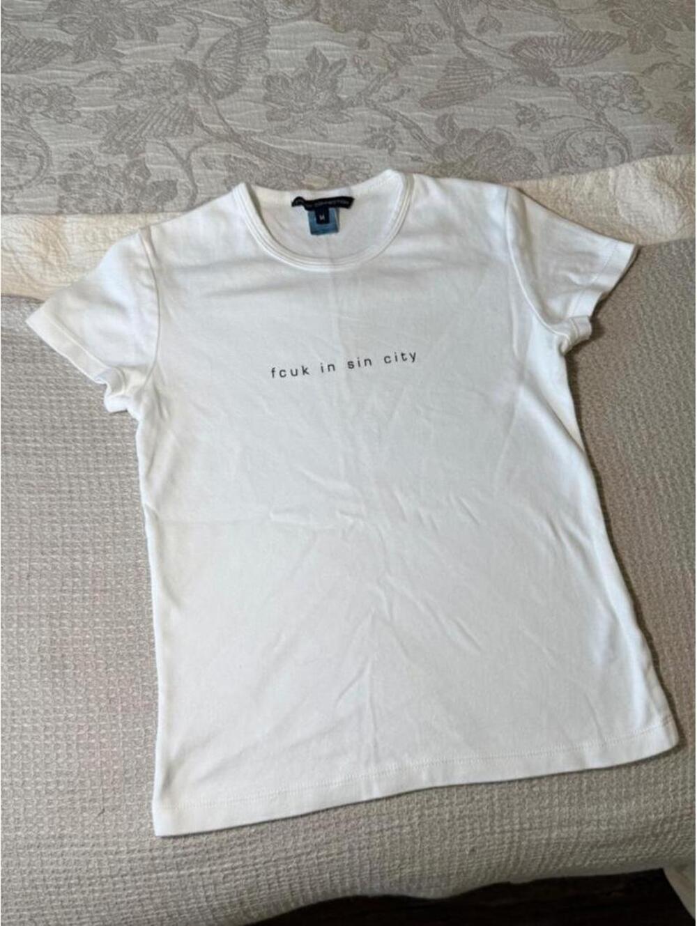 y2k french connection “fcuk in sin city” white & black graphic baby tee
